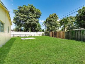 6428 Plunkett St, Hollywood FL 33023