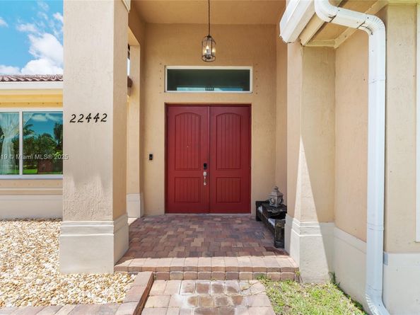 22442 SW 128th Pl, Miami FL 33170