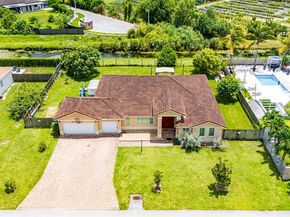 22442 SW 128th Pl, Miami FL 33170