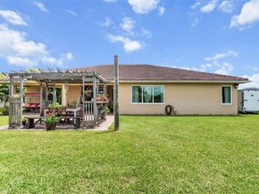22442 SW 128th Pl, Miami FL 33170