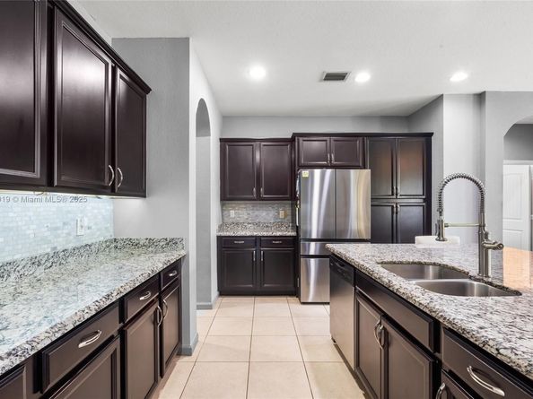 22442 SW 128th Pl, Miami FL 33170