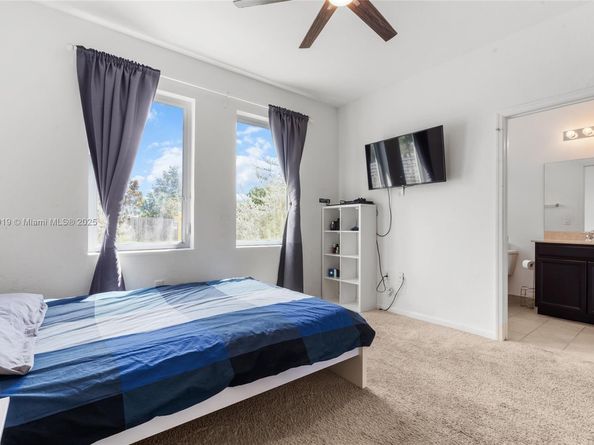 22442 SW 128th Pl, Miami FL 33170