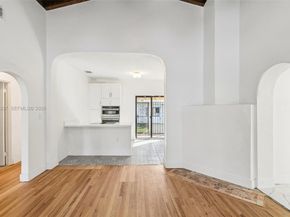 700 NE 87th St, Miami FL 33138