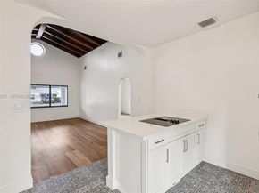 700 NE 87th St, Miami FL 33138