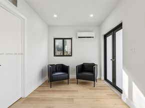 700 NE 87th St, Miami FL 33138