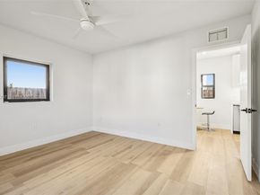 700 NE 87th St, Miami FL 33138