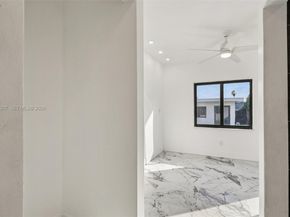 700 NE 87th St, Miami FL 33138