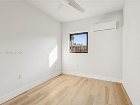 700 NE 87th St, Miami FL 33138