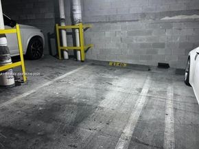 244 NE Biscayne Blvd 440, Miami FL 33132