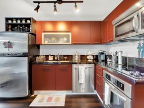 244 NE Biscayne Blvd 440, Miami FL 33132