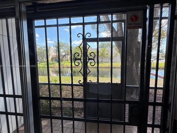 10353 N Kendall Dr BB2, Miami FL 33176