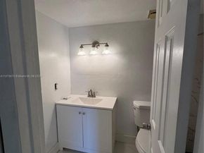 10353 N Kendall Dr BB2, Miami FL 33176