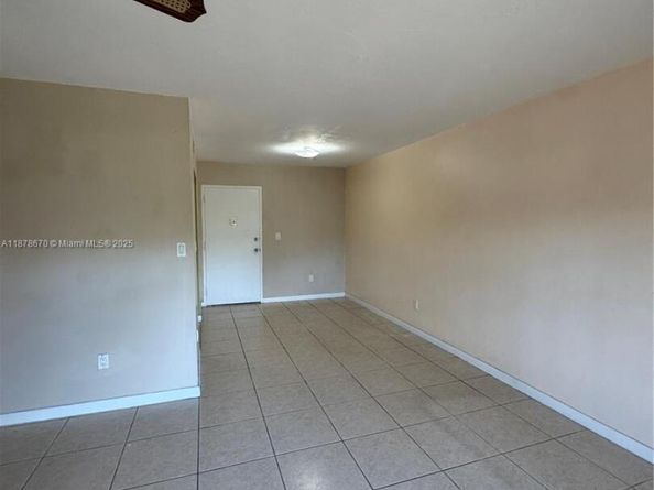 10353 N Kendall Dr BB2, Miami FL 33176