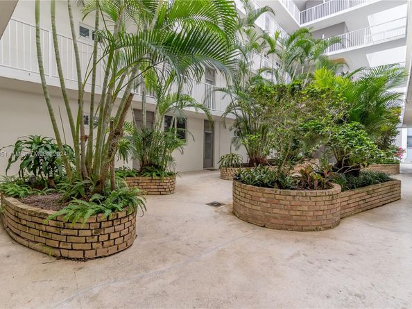 1670 Bay Rd 2E, Miami Beach FL 33139
