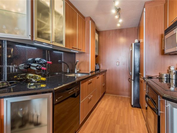 1670 Bay Rd 2E, Miami Beach FL 33139