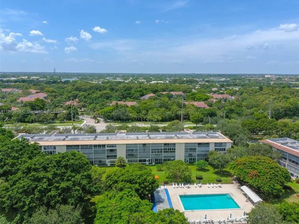 2405 Antigua Cir M4, Coconut Creek FL 33066