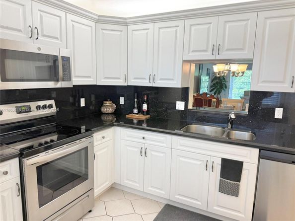 2405 Antigua Cir M4, Coconut Creek FL 33066