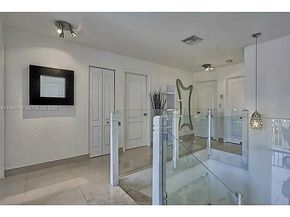 5863 NW 111th Ave, Doral FL 33178