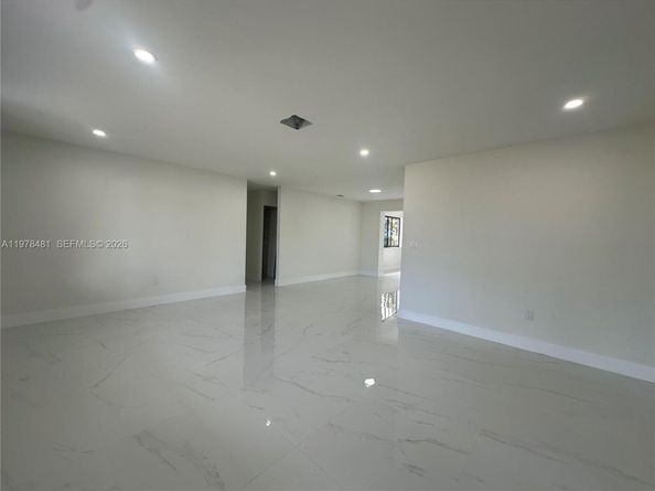 16560 SW 102nd Ct, Miami FL 33157