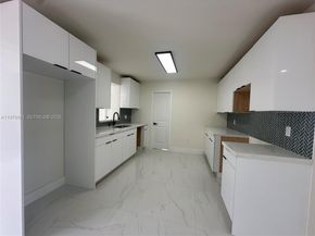 16560 SW 102nd Ct, Miami FL 33157