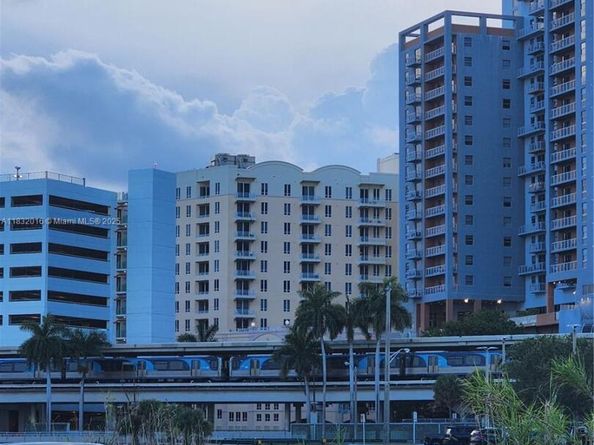 8650 SW 67th Ave 1025, Pinecrest FL 33156