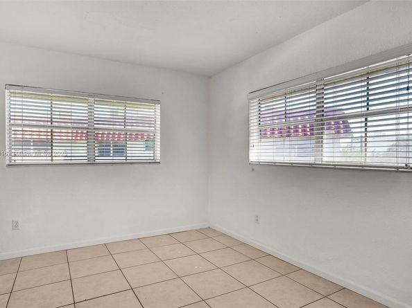 8650 SW 67th Ave 1025, Pinecrest FL 33156