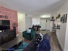 365 SW 86th Ave 201, Pembroke Pines FL 33025