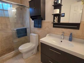 365 SW 86th Ave 201, Pembroke Pines FL 33025