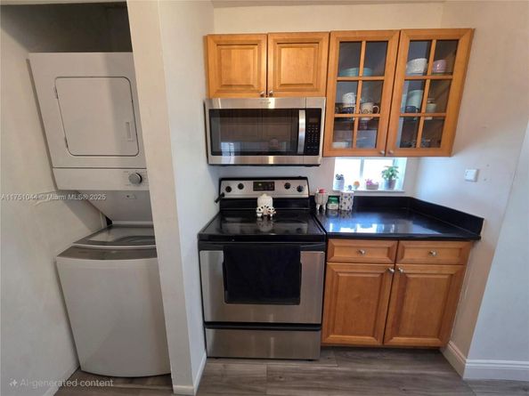 365 SW 86th Ave 201, Pembroke Pines FL 33025