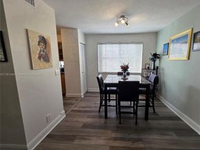 365 SW 86th Ave 201, Pembroke Pines FL 33025