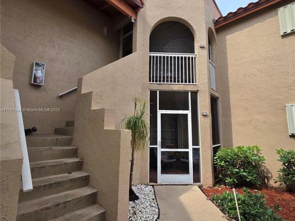 365 SW 86th Ave 201, Pembroke Pines FL 33025