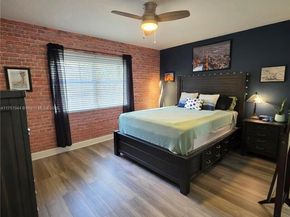 365 SW 86th Ave 201, Pembroke Pines FL 33025