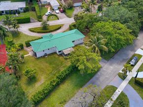 6065 N Waterway Dr, Miami FL 33155
