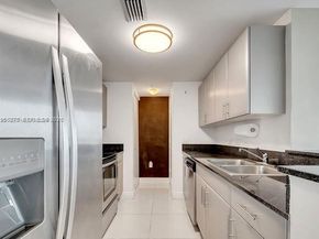 1871 NW S River Dr 1606, Miami FL 33125