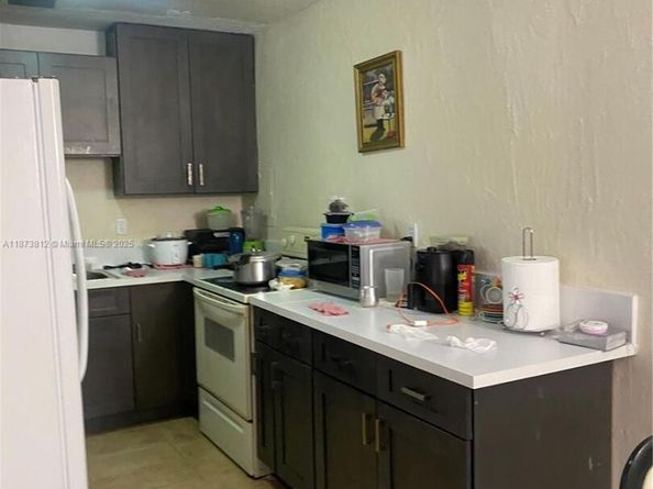 10440 NW 28th Ct, Miami FL 33147
