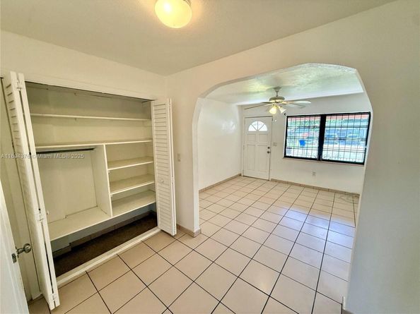 3340 NW 19th Ave, Miami FL 33142