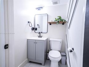 12566 NW 11th Ln 1716, Miami FL 33182