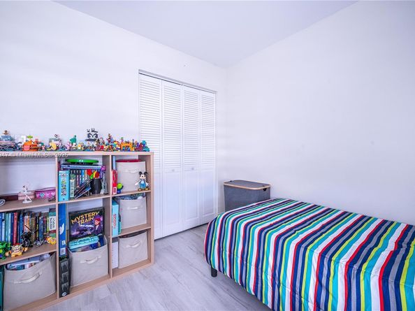 12566 NW 11th Ln 1716, Miami FL 33182