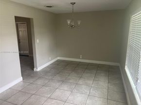 2720 SW 18th St, Fort Lauderdale FL 33312