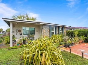 720 NW 4th St, Hallandale Beach FL 33009