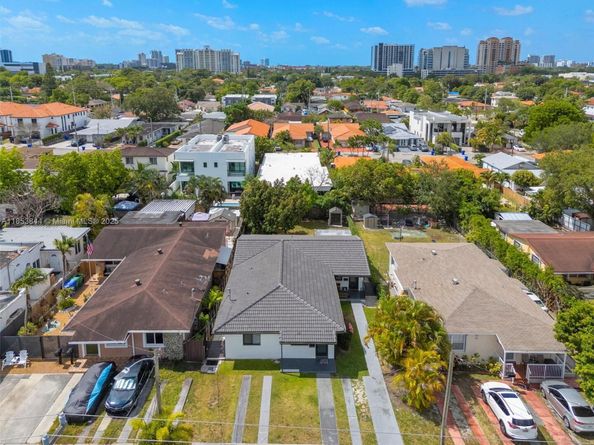 3064 SW 16th Ter, Miami FL 33145