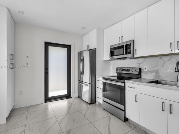 3064 SW 16th Ter, Miami FL 33145