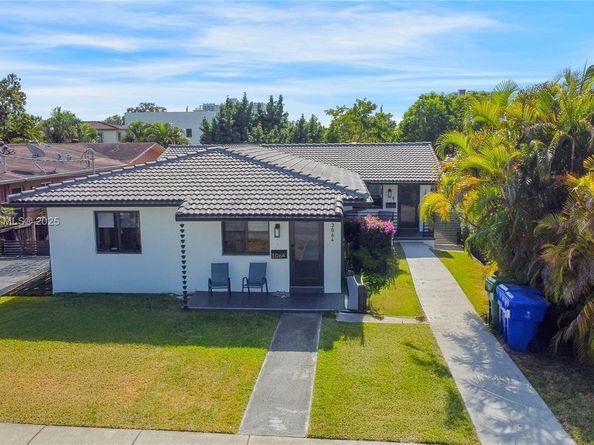 3064 SW 16th Ter, Miami FL 33145