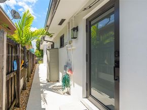 3064 SW 16th Ter, Miami FL 33145