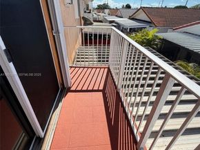 3375 W 76th St 211, Hialeah FL 33018