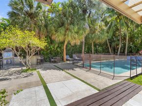 560 Sabal Palm Rd, Miami FL 33137