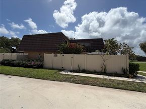 6925 69th Way, West Palm Beach FL 33407