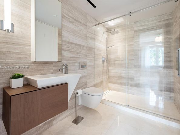 7921 Fisher Island Dr 7921, Miami Beach FL 33109