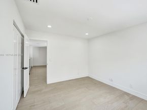 7340 Andorra Pl, Boca Raton FL 33433