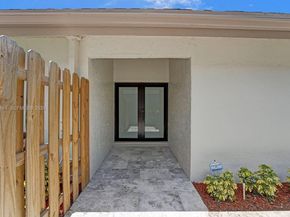 7340 Andorra Pl, Boca Raton FL 33433